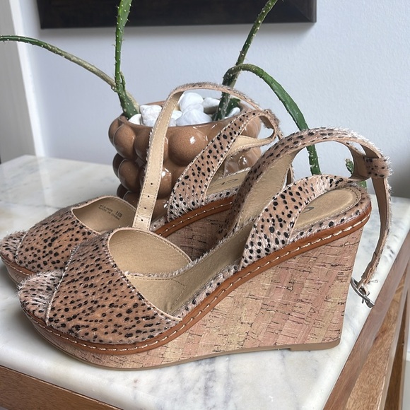 Cheetah print cork Wedge shoes Size 8.5 - Picture 5 of 7
